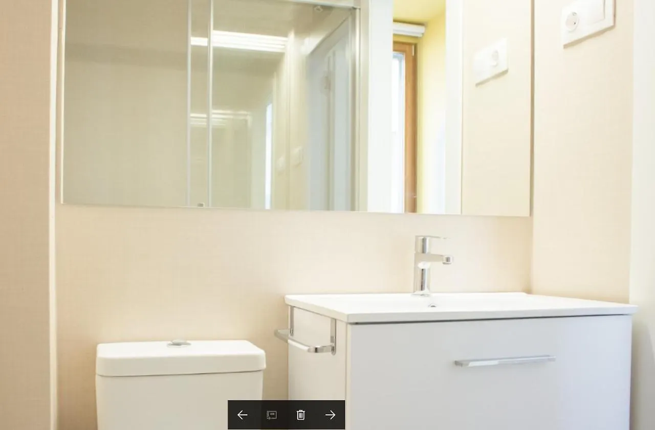 Residencia Unihabit Hostel Barcelona