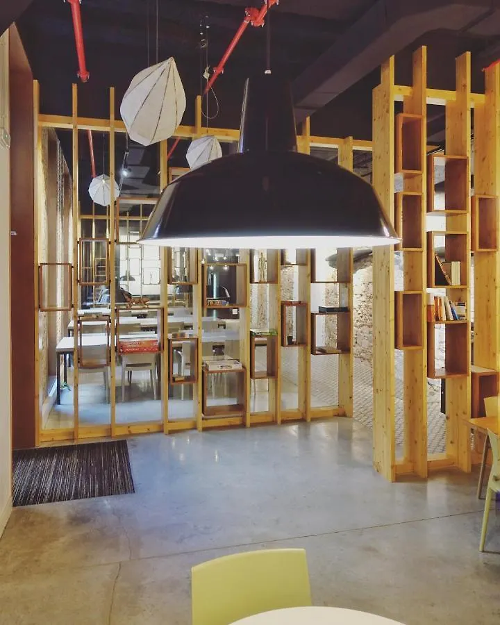 Residencia Unihabit Hostel Barcelona